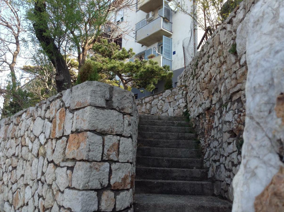 Apartment Domines Senj  Buitenkant foto