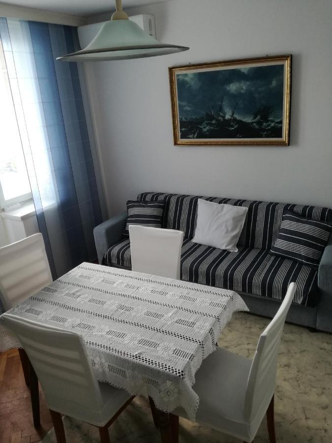 Apartment Domines Senj  Buitenkant foto